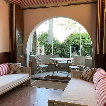 Апартаменти Aquamar On The By Venicescape