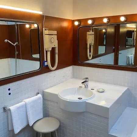 Апартаменти Aquamar On The By Venicescape *