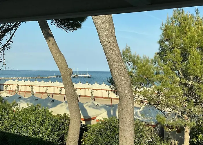 Aquamar On The By Venicescape *